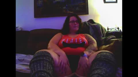 Snapshot of kaitybyrd chatting on November 28, 2025, 1:41 am Kaitybyrd online show from November 28, 2025, 1:41 am