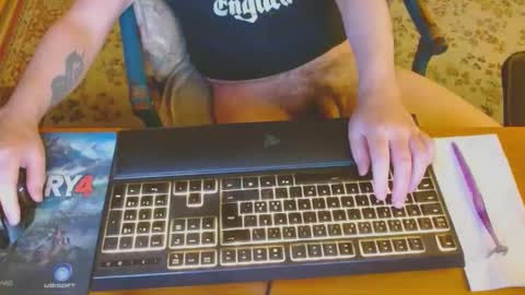 Leon online show from December 27, 2024, 7:03 pm