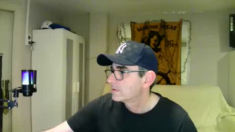 Snapshot of kalem48 chatting on February 7, 2025, 12:53 am MusicMen49 online show from February 7, 2025, 12:53 am