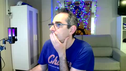 Snapshot of kalem48 chatting on February 10, 2025, 9:36 am MusicMen49 online show from February 10, 2025, 9:36 am