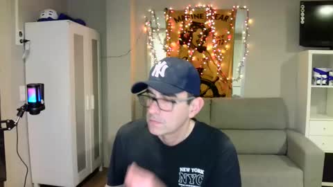 Snapshot of kalem48 chatting on March 4, 2025, 1:34 am MusicMen49 online show from March 4, 2025, 1:34 am