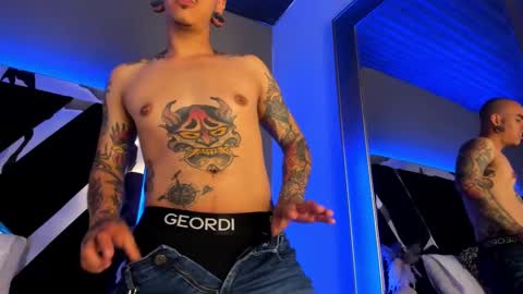 Snapshot of kaletattoos chatting on February 1, 2025, 8:05 pm Kale online show from February 1, 2025, 8:05 pm