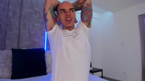 Snapshot of kaletattoos chatting on February 2, 2025, 7:25 pm Kale online show from February 2, 2025, 7:25 pm