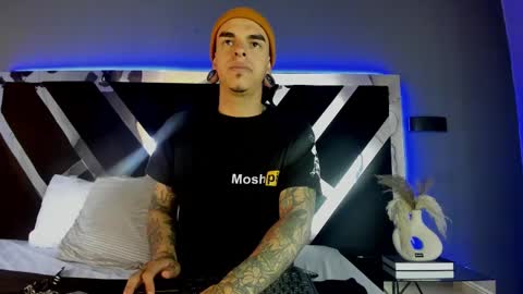 Snapshot of kaletattoos chatting on March 2, 2025, 7:45 pm Kale online show from March 2, 2025, 7:45 pm