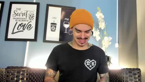 Snapshot of kaletattoos chatting on September 22, 2025, 11:01 am Kale online show from September 22, 2025, 11:01 am