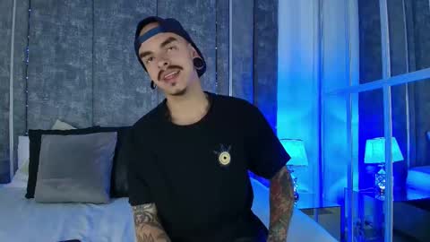 Snapshot of kaletattoos chatting on September 24, 2025, 11:02 am Kale online show from September 24, 2025, 11:02 am