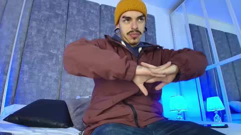 Snapshot of kaletattoos chatting on October 2, 2025, 11:06 am Kale online show from October 2, 2025, 11:06 am