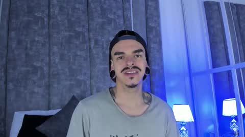 Snapshot of kaletattoos chatting on October 21, 2025, 11:33 am Kale online show from October 21, 2025, 11:33 am