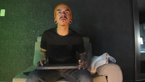 Snapshot of kaletattoos chatting on October 26, 2025, 12:00 pm Kale online show from October 26, 2025, 12:00 pm