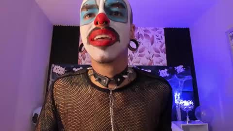 Snapshot of kaletattoos chatting on October 31, 2025, 11:44 am Kale online show from October 31, 2025, 11:44 am