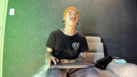 Snapshot of kaletattoos chatting on November 13, 2025, 11:09 am Kale online show from November 13, 2025, 11:09 am