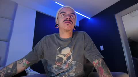 Snapshot of kaletattoos chatting on July 6, 2026, 11:18 am Kale online show from July 6, 2026, 11:18 am