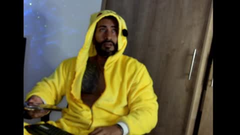 Snapshot of kaleth_price chatting on March 2, 2025, 5:01 am Kaleth Price online show from March 2, 2025, 5:01 am