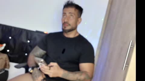 Snapshot of kaleth_price chatting on March 10, 2025, 1:45 am Kaleth Price online show from March 10, 2025, 1:45 am