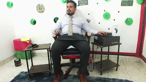 Snapshot of kalethbigdick88 chatting on June 2, 2026, 1:35 pm Kaleth online show from June 2, 2026, 1:35 pm