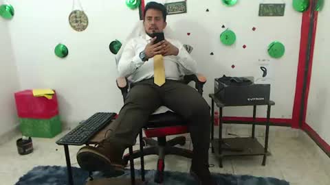 Snapshot of kalethbigdick88 chatting on June 15, 2026, 2:25 am Kaleth online show from June 15, 2026, 2:25 am