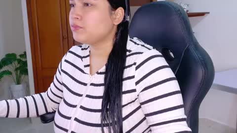 Snapshot of kali_sweet chatting on June 9, 2026, 1:50 am AndreaLactating online show from June 9, 2026, 1:50 am