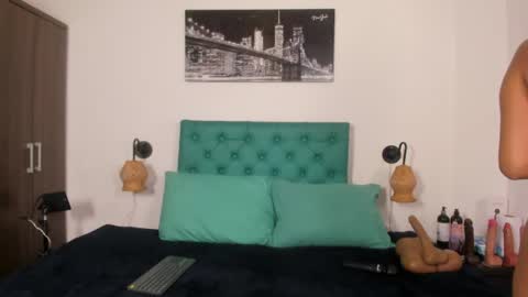 Snapshot of kalifa_latin chatting on May 13, 2026, 9:11 pm kalifa_latin online show from May 13, 2026, 9:11 pm