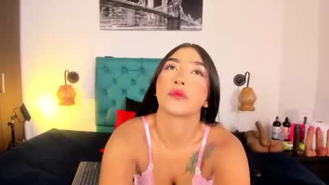 Snapshot of kalifa_latin chatting on June 18, 2026, 7:18 pm kalifa_latin online show from June 18, 2026, 7:18 pm
