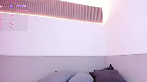 Carolina   online show from November 15, 2025, 12:45 pm