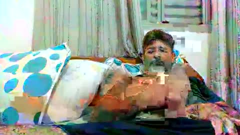 kaliu2021 online show from February 5, 2026, 8:41 am