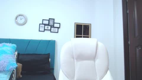 Kamilalopez online show from January 26, 2025, 4:41 am