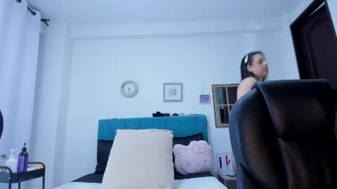 Snapshot of kam_lopez chatting on May 24, 2026, 9:20 pm Kamilalopez online show from May 24, 2026, 9:20 pm