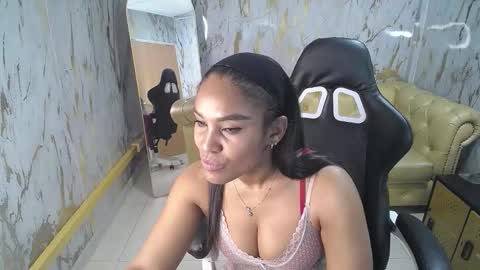 Kamala. Live 2100 - 600 online show from November 11, 2025, 3:06 am