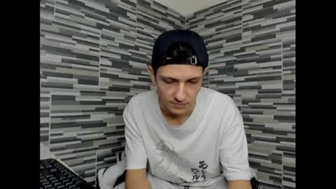 Snapshot of kami_doublehot chatting on November 29, 2025, 9:23 am kami_doublehot online show from November 29, 2025, 9:23 am