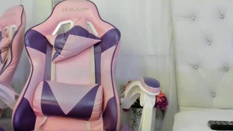    online show from February 19, 2025, 12:00 pm