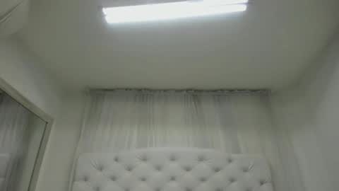    online show from September 29, 2025, 12:10 pm