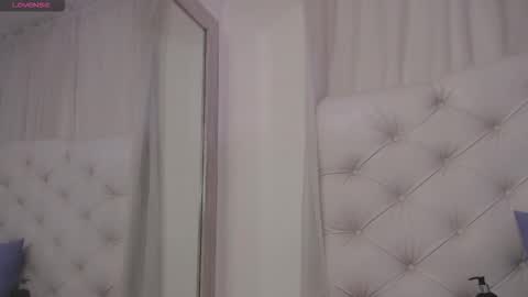    online show from October 17, 2025, 2:08 pm