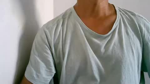 Snapshot of kamilo69_ chatting on July 8, 2026, 5:50 pm Kamilo online show from July 8, 2026, 5:50 pm