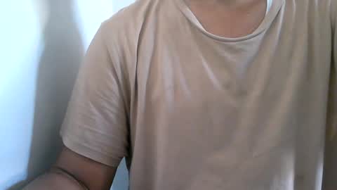 Snapshot of kamilo69_ chatting on July 14, 2026, 6:24 pm Kamilo online show from July 14, 2026, 6:24 pm