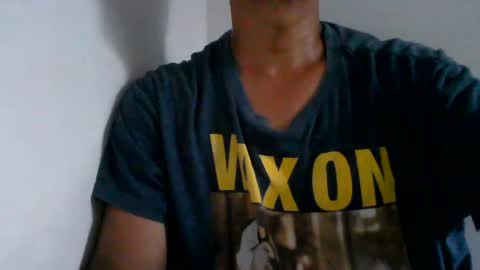 Snapshot of kamilo69_ chatting on July 16, 2026, 11:00 pm Kamilo online show from July 16, 2026, 11:00 pm