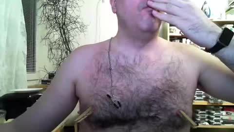 Snapshot of kamiluc1974_2 chatting on February 24, 2025, 9:31 pm Kamil Lipovy online show from February 24, 2025, 9:31 pm