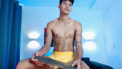 Kami online show from December 13, 2025, 7:53 pm