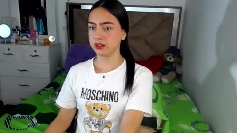 Snapshot of kammi_candy chatting on June 14, 2026, 1:36 am -- kammi -- online show from June 14, 2026, 1:36 am