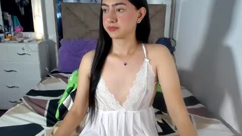 Snapshot of kammi_candy chatting on June 20, 2026, 1:09 am -- kammi -- online show from June 20, 2026, 1:09 am