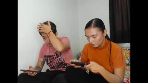 kammy   y   camila online show from April 15, 2026, 12:45 pm