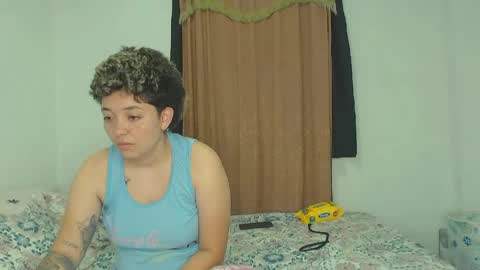 Snapshot of kammy_cami chatting on May 25, 2026, 9:26 am kammy y camila online show from May 25, 2026, 9:26 am