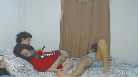 Snapshot of kammy_cami chatting on June 3, 2026, 2:33 pm kammy y camila online show from June 3, 2026, 2:33 pm