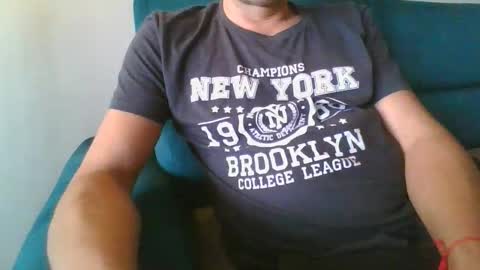 Snapshot of kanaletto chatting on November 26, 2025, 9:54 am Mario online show from November 26, 2025, 9:54 am