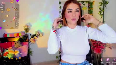 hello  Im Danni online show from November 13, 2025, 11:42 am