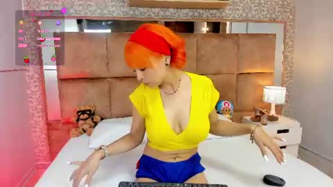 hello  Im Danni online show from July 7, 2026, 11:47 am