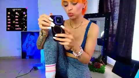 hello  Im Danni online show from July 17, 2026, 1:07 pm