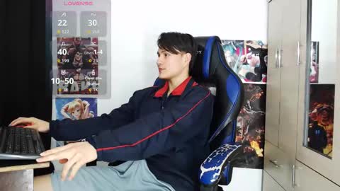 Snapshot of kanekixxxhot chatting on June 8, 2026, 11:32 am andres online show from June 8, 2026, 11:32 am
