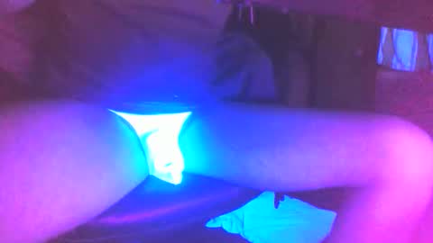 KANGKHLOE online show from December 4, 2025, 7:06 am