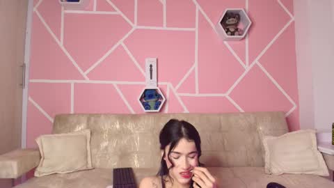 kaoriille online show from February 15, 2025, 4:14 am