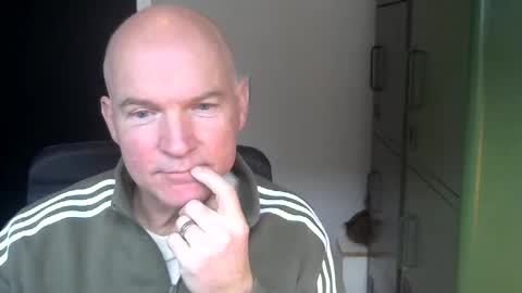 Robbie online show from December 21, 2024, 12:49 pm